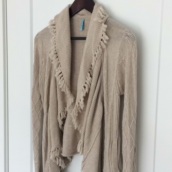 Guess by Marciano Cardigan - Picture 5 of 7